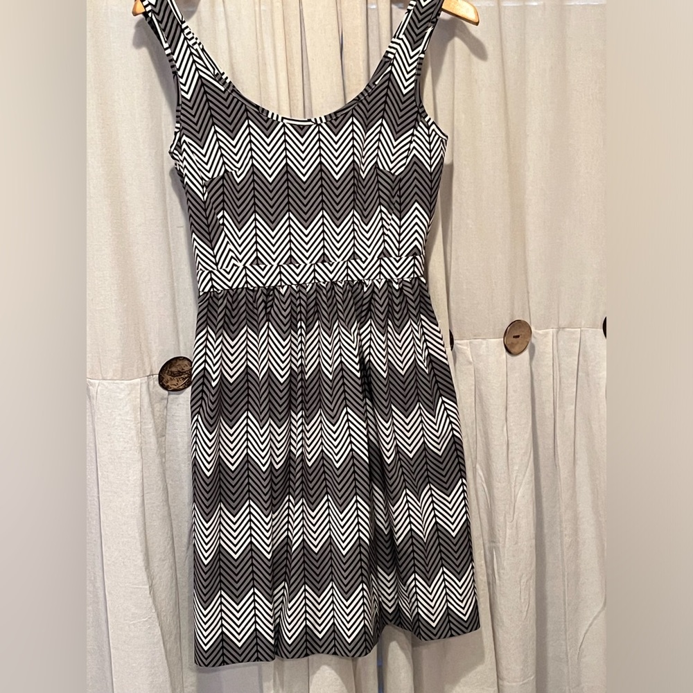 Pre owned Alex and Alex dress. With pockets!